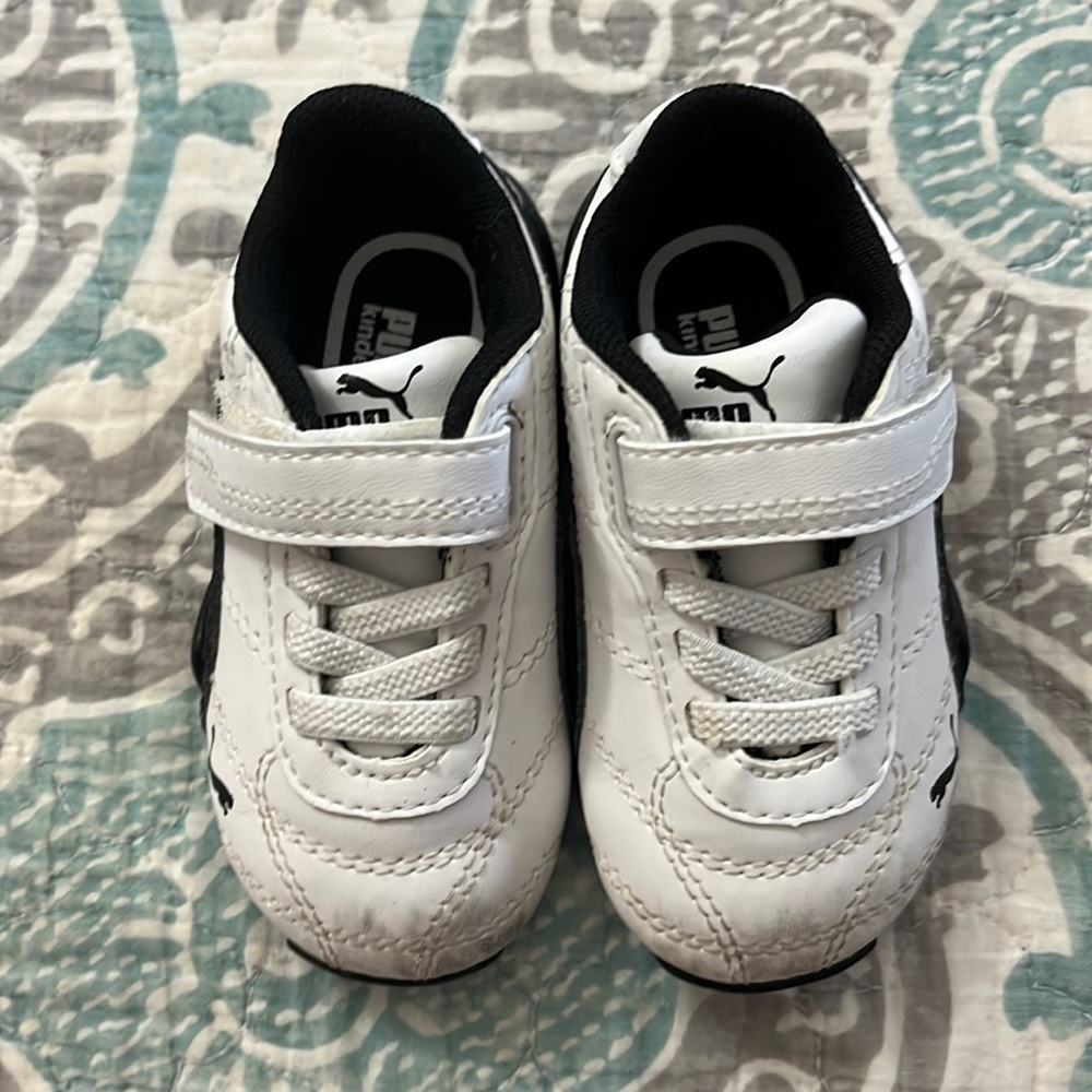 Puma toddler shoes 4C
